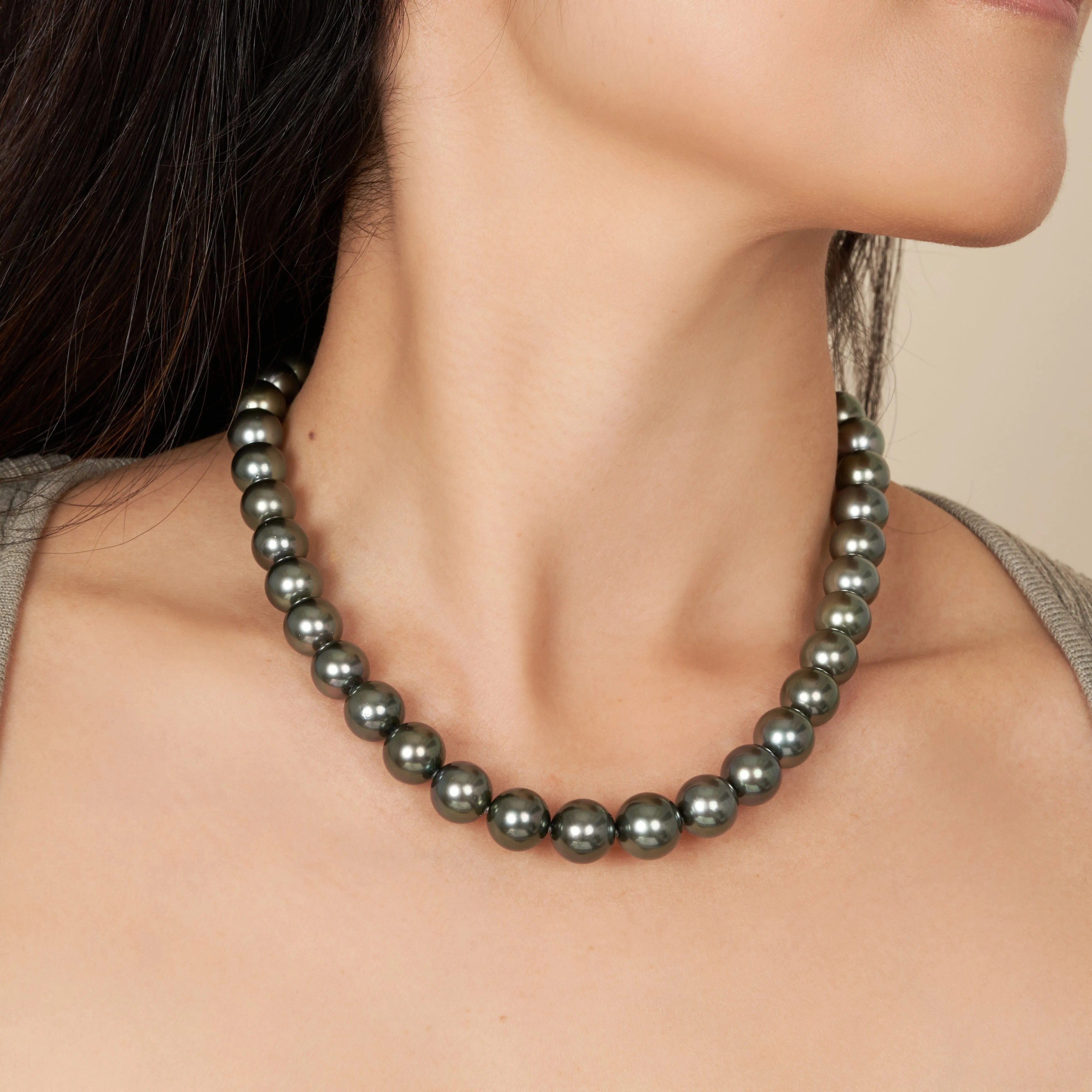 10.0-12.2 mm AA /AAA Tahitian Round Pearl Necklace