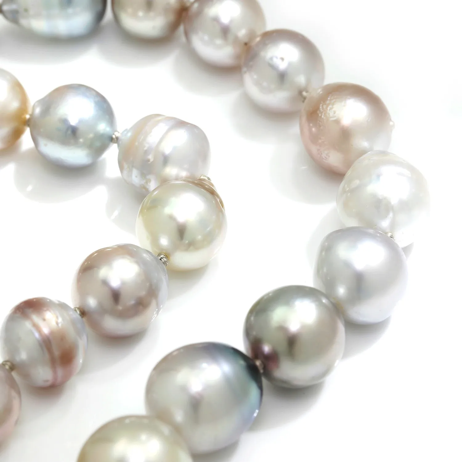 Baroque Tahitian Pearl Necklace with White Gold Diamond Clasp