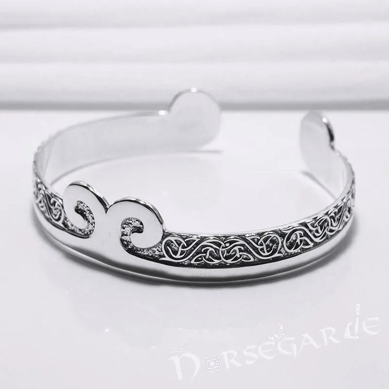 Handcrafted Floral Pattern Arm Ring - Sterling Silver