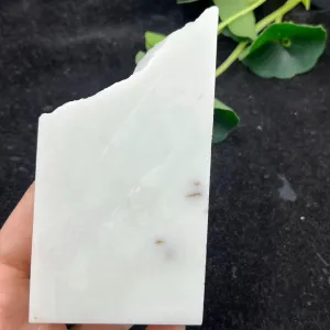 Natural Hetian Jade Rough Nephrite Raw (88g,10.1X5.4X0.7cm)