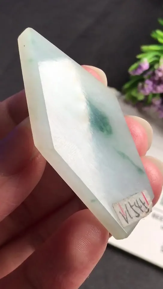 Natural Jade Rough Jadeite Raw (15g,5.2x2.5x0.5cm)-V1545