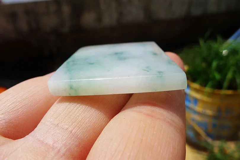 Natural Jade Rough Jadeite Raw (26g,4.9X3.4X0.4cm)