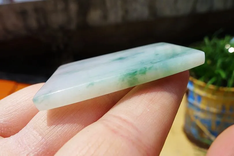 Natural Jade Rough Jadeite Raw (26g,4.9X3.4X0.4cm)