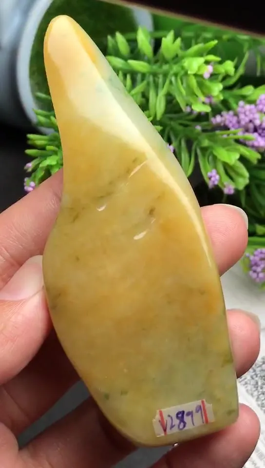 Natural Jade Rough Jadeite Raw (85g,8.9x3.4x1.7cm)-V2899