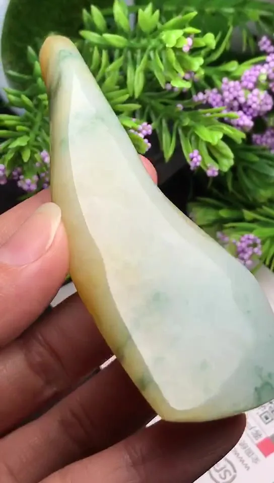 Natural Jade Rough Jadeite Raw (85g,8.9x3.4x1.7cm)-V2899