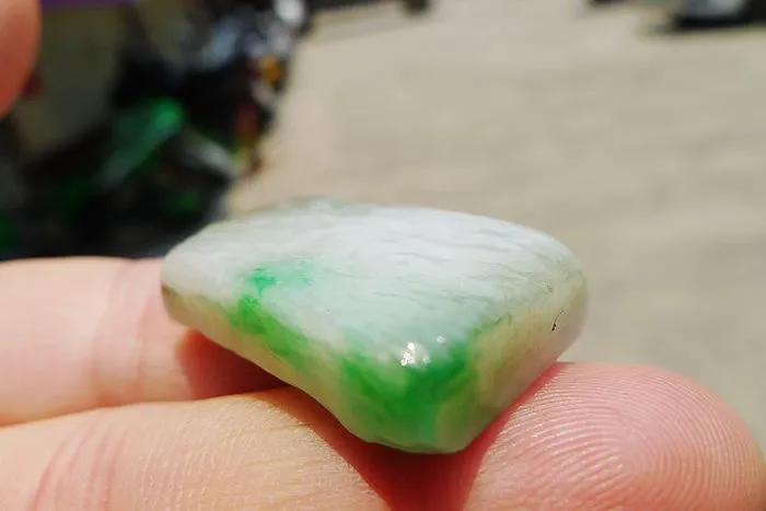 Natural Jade Rough Jadeite Raw B19g