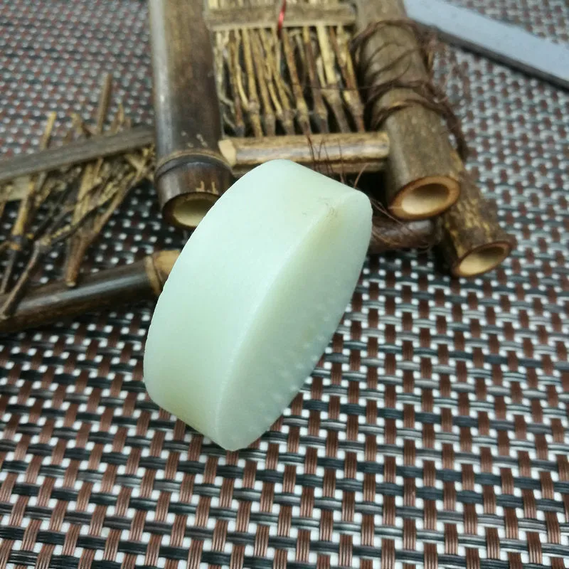 Natural Kunlun Jade Rough Nephrite Raw (106g,5.4X1.6cm)