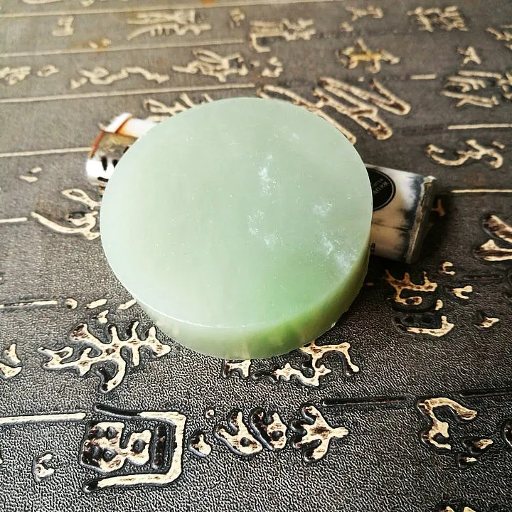 Natural Kunlun Jade Rough Nephrite Raw (107g, 5.1X1.8cm)