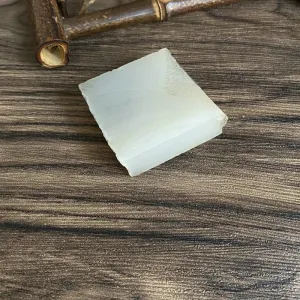 Natural Kunlun Jade Rough Nephrite Raw (59g,3.7X3.9X1.3cm)