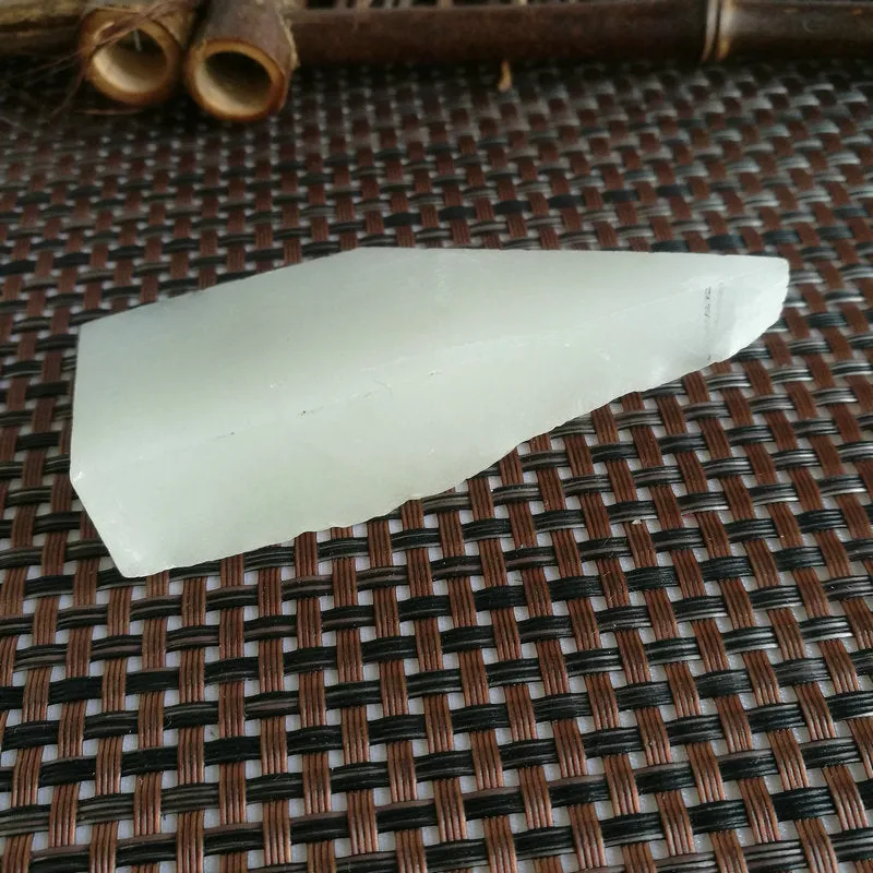 Natural Kunlun Jade Rough Nephrite Raw (67g,7.8X3.4X1.7cm)