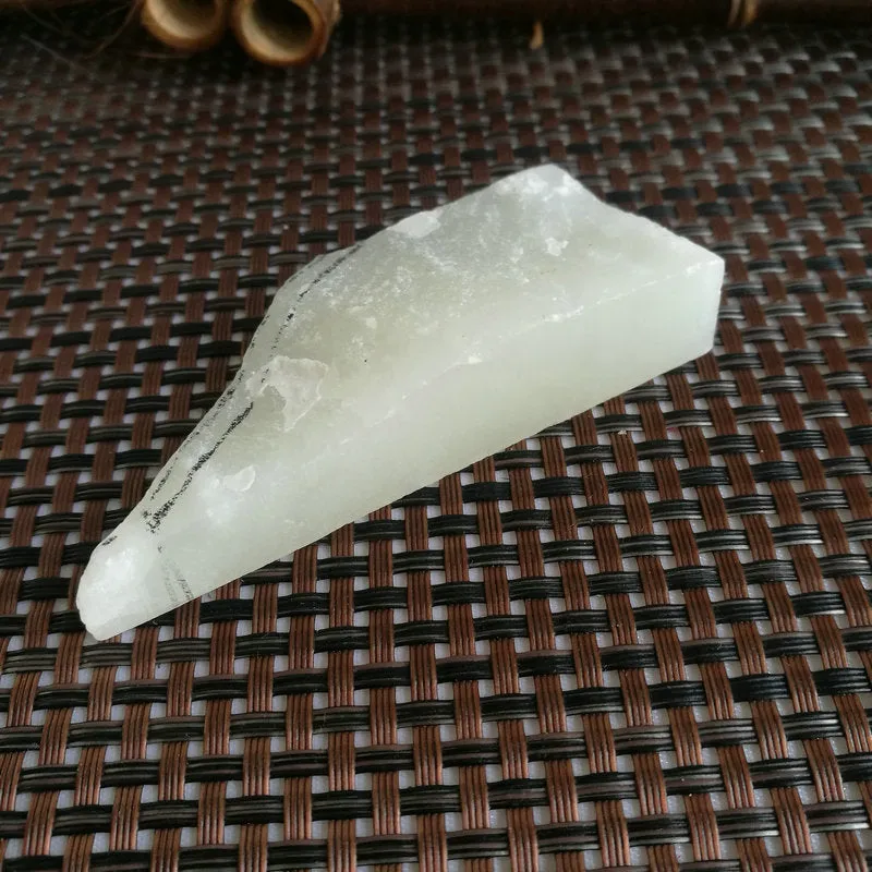 Natural Kunlun Jade Rough Nephrite Raw (67g,7.8X3.4X1.7cm)