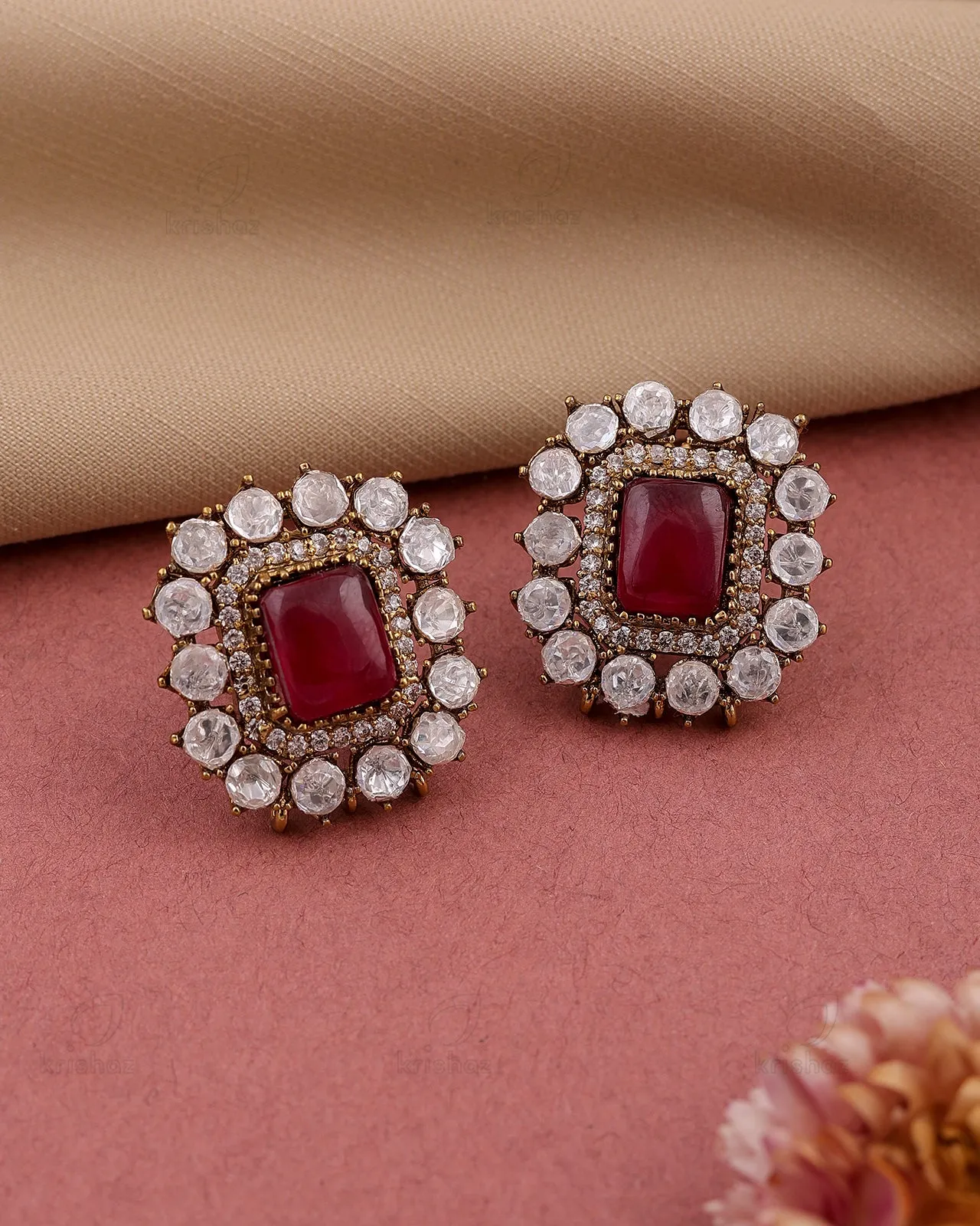 Punit 22k Gold Plated Studs