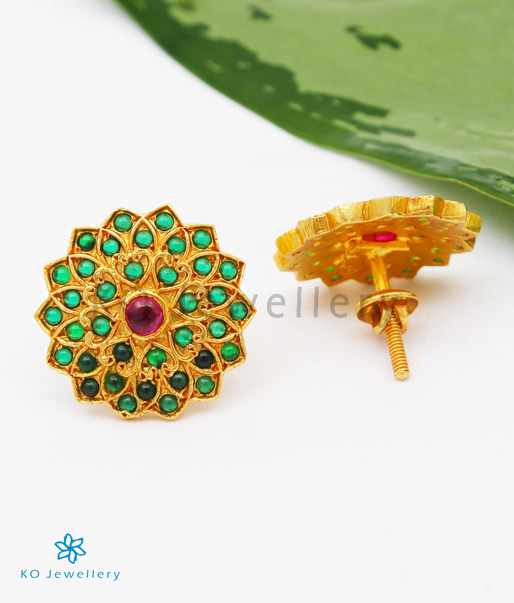 The Aikya Silver Ear-studs (Green)