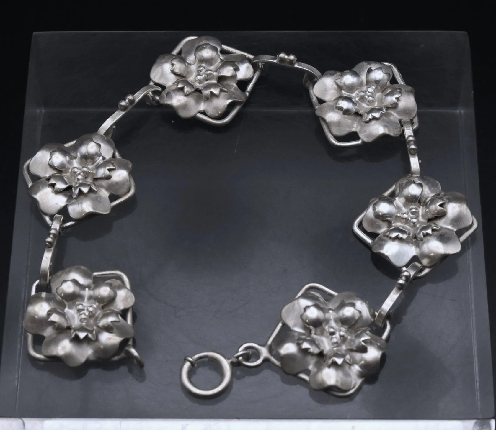 Vintage Handmade Sterling Silver Floral Bracelet - 7"